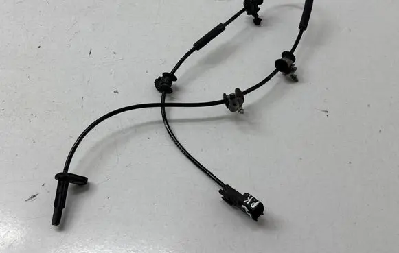 Tesla Model 3 ABS brake wheel speed sensor 118876100A