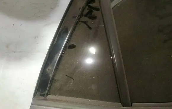 Toyota Auris 150 Rear vent window glass as2