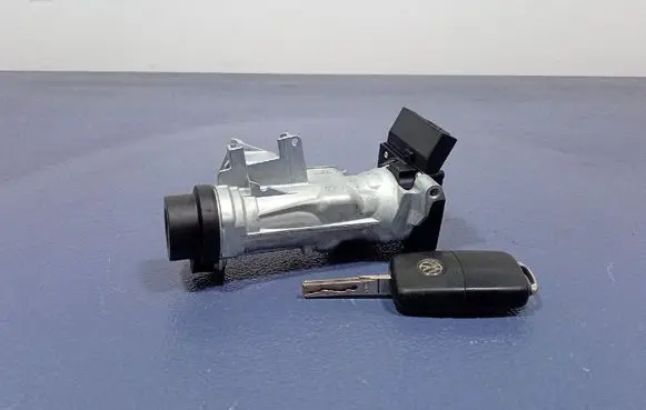 Audi Coupe Ignition lock 1K0905851