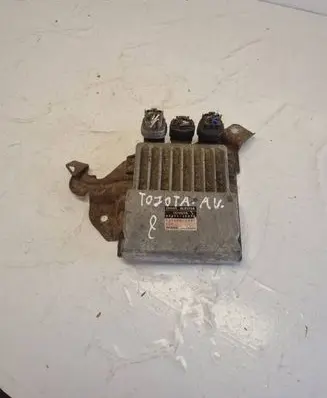 Toyota Avensis T250 Fuel injection control unit/module 8987120070 1310001371