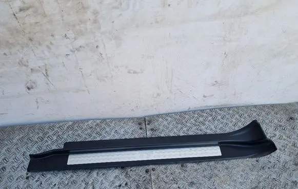 Audi TT Mk1 Front sill trim cover 8N0853491E