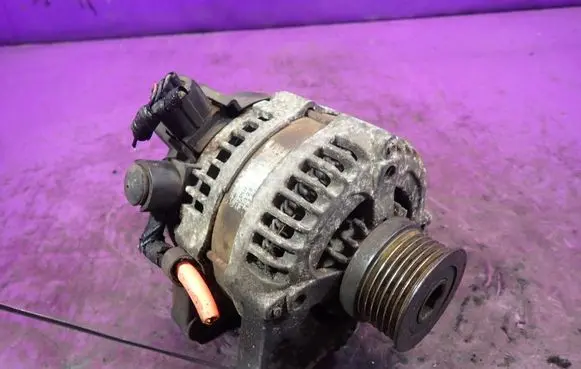 Ford Focus C-MAX Generator/alternator 