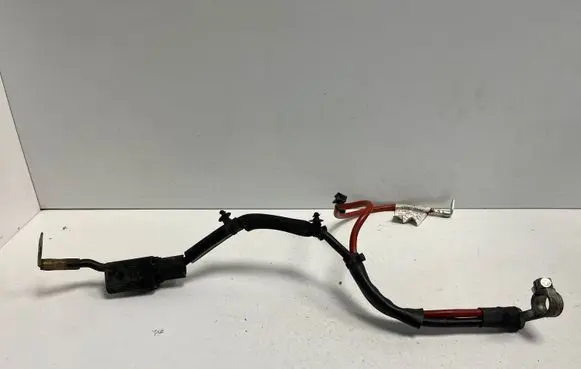 Volkswagen PASSAT B8 Positive cable (battery) 5Q0971228K 230820