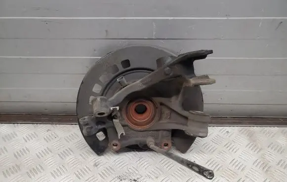 Audi Q7 4L Rear wheel hub 7L8505436A