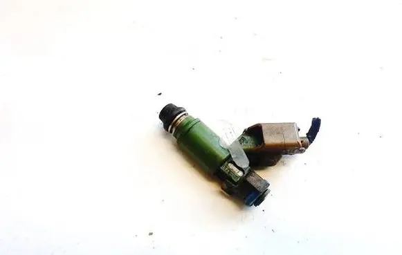 Fuel injector