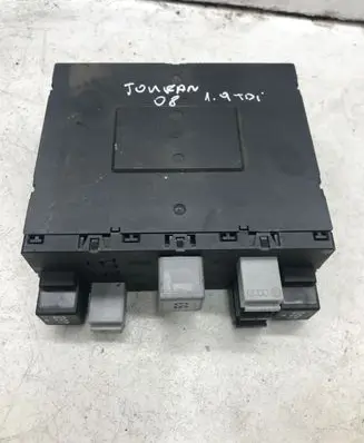 Volkswagen Touran I Comfort/convenience module 3C8937049D F005V00744 H54S2602