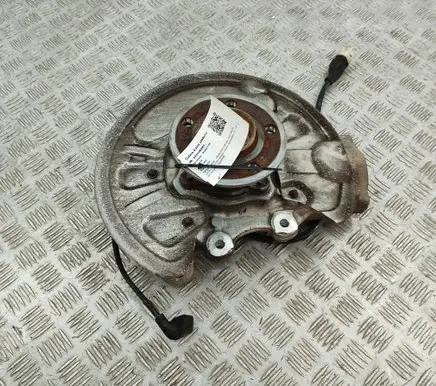 Mercedes-Benz GLE W167 Rear wheel hub A1675401711 A1673570900