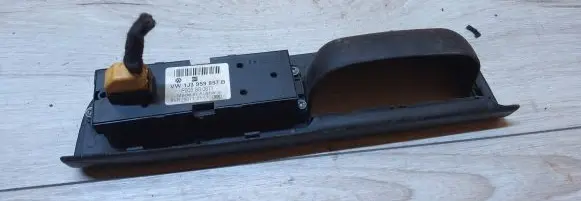 Volkswagen PASSAT B5.5 Electric window control switch 1J3959857B F005S00071 290112157