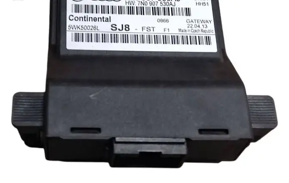 Volkswagen PASSAT B7 Gateway control module 7N0907530AJ 5WK50026L