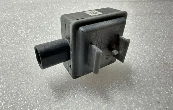 BMW 5 F10 F11 Airbag deployment crash/impact sensor 6368077 6362047