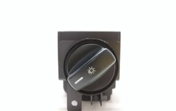 Mercedes-Benz B W245 Light switch 1695451004 32220101 0483544