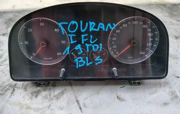 Volkswagen Touran I Speedometer (instrument cluster) 1T0920874D