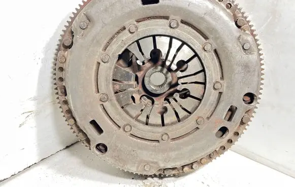 Volkswagen Golf IV Clutch set kit 038141025D