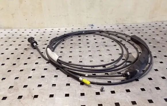 Honda CR-V Fuel cap flap release cable 