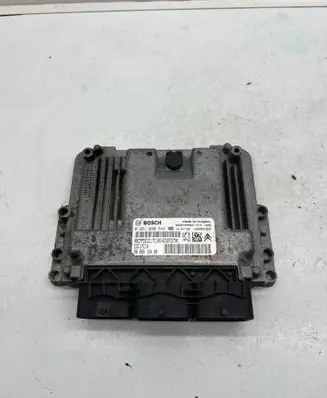 Peugeot 308 Engine control unit/module 9808016480 0281030548 EDC17C10