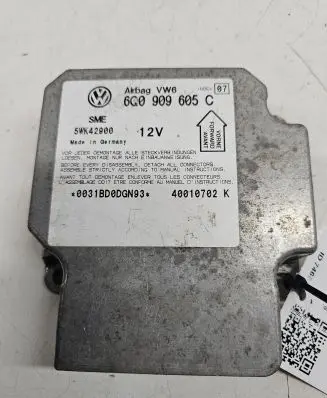 Volkswagen PASSAT B5.5 Airbag control unit/module 6Q0909605C