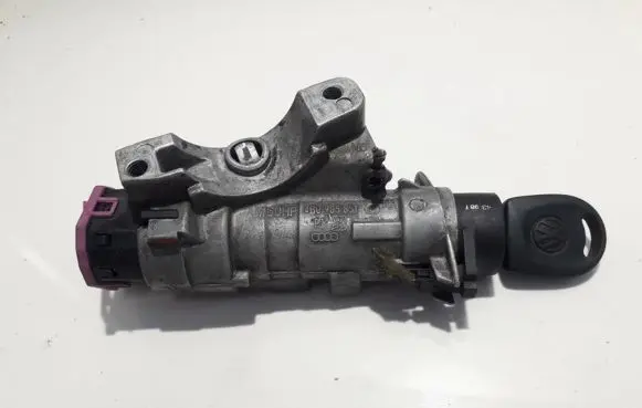 Volkswagen Golf IV Ignition lock 4B0905851C