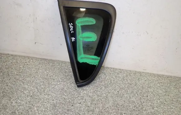 KIA Soul Side middle window/glass 