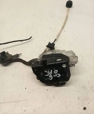 Audi A6 S6 C6 4F Front door lock