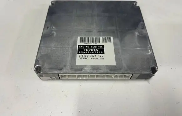 Toyota Prius (XW20) Engine control unit/module 8966147170 2751009521