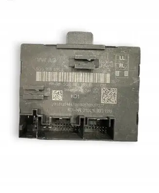 Audi A3 S3 8V Door control unit/module 5Q0959595E