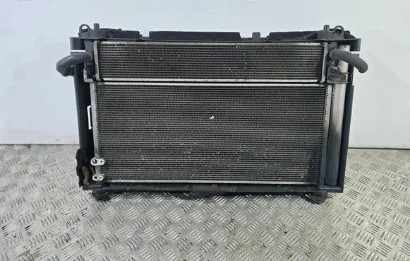 Toyota Prius+ (ZVW40) Radiator set 4221347780 1002222152