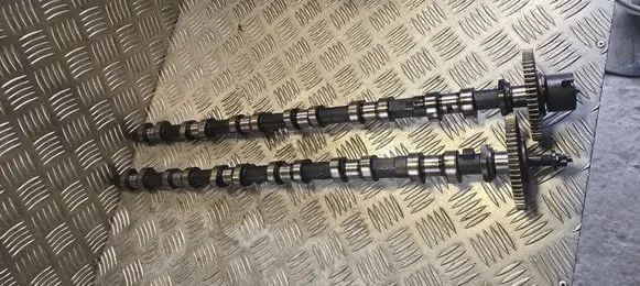 BMW 5 E60 E61 Camshaft 19702