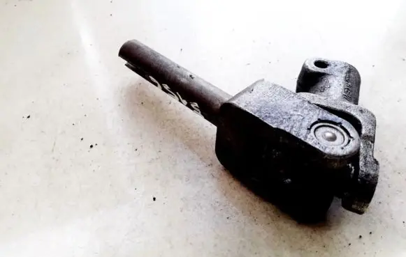 Volkswagen PASSAT B4 Steering column universal joint