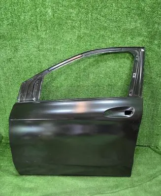 Mercedes-Benz B W246 W242 Front door A2467222316