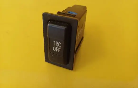 Toyota Avensis T250 Traction control (ASR) switch TR8801