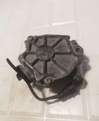 Peugeot 5008 Vacuum pump 9684786780