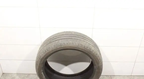 Mercedes-Benz E W211 R12 summer tire 