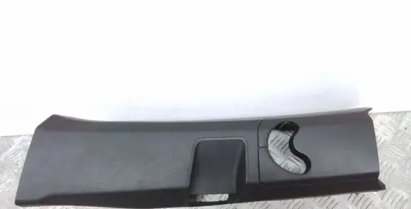 BMW i3 (B) pillar trim (top) 72877935 7303705