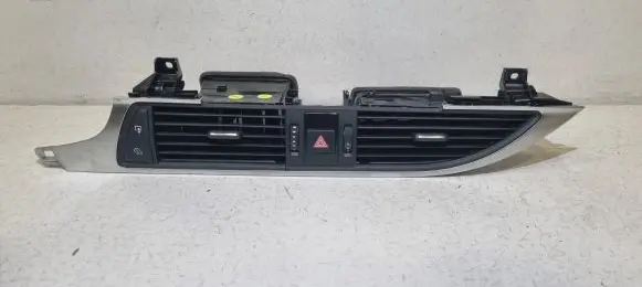 Audi A6 C7 Dash center air vent grill 4G1820951