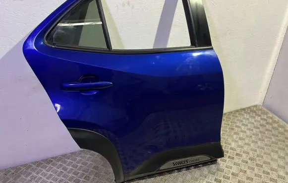 Toyota Yaris Cross Rear door 