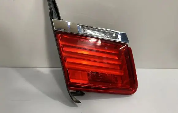 BMW 7 F01 F02 F03 F04 Tailgate rear/tail lights 7182205