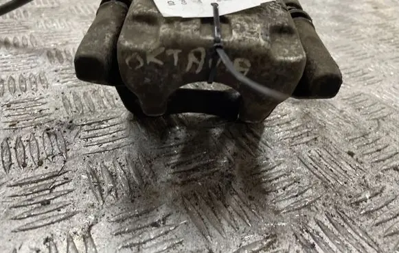 Skoda Octavia Mk3 (5E) Rear brake caliper