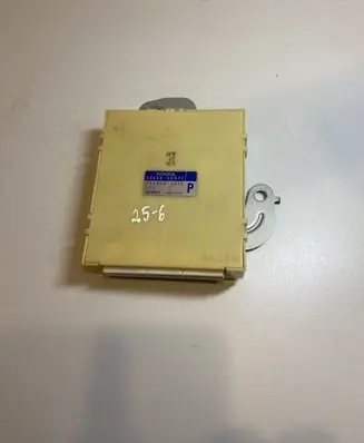 Toyota Land Cruiser (J120) Air conditioner control unit module 8865060A71
