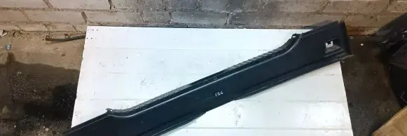 BMW 3 E36 Trunk/boot lower side trim panel 51478165691