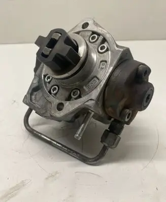 Toyota Avensis T250 Fuel injection high pressure pump 221000R021 HU2940000860