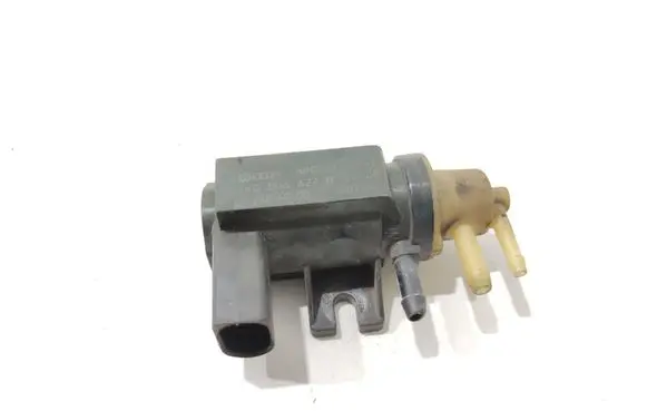 Volkswagen Touran I Vacuum valve 1K0906627A