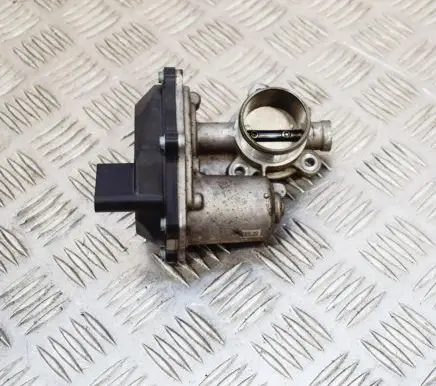 Volkswagen Golf VII EGR valve 04L131501C A2C53420794
