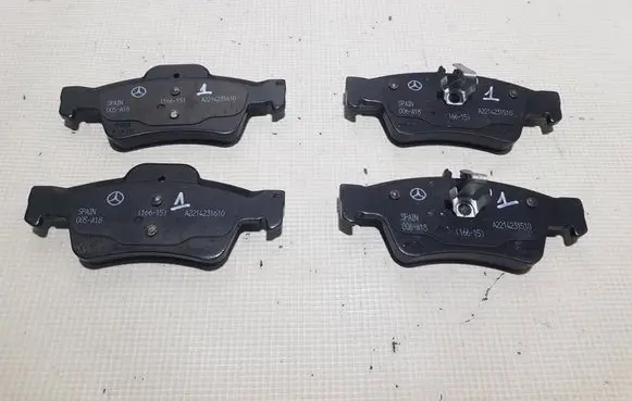 Mercedes-Benz S W221 Brake pads (rear) A2214231610DDE A2214231610 A0064200120