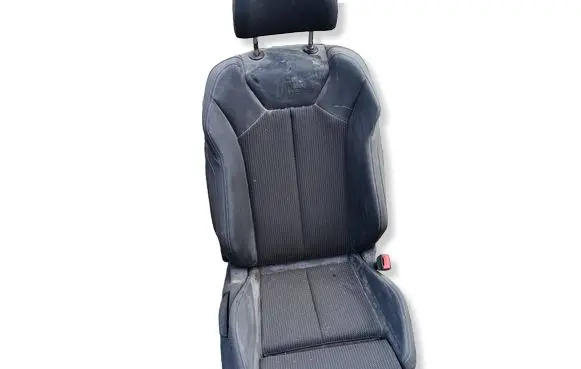 Audi Q3 F3 Front passenger seat