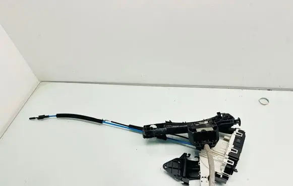 Mercedes-Benz GLK (X204) Rear door lock A0997300135 ZGS004