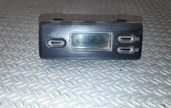 Isuzu Trooper Clock 