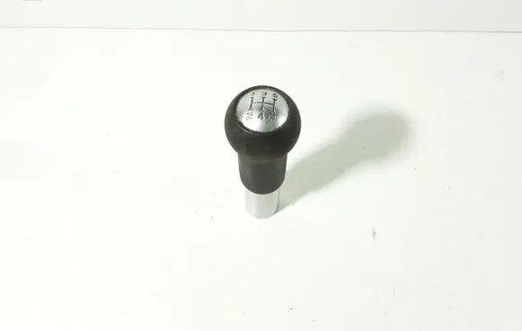 Mitsubishi Colt Gear lever shifter trim leather/knob 