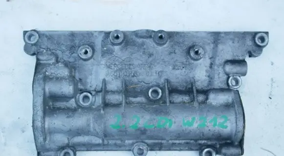 Mercedes-Benz E W212 Timing chain cover A6510150201