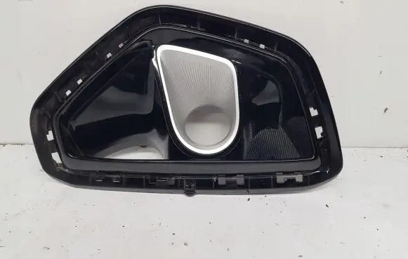 KIA Stonic Front fog light trim/grill 86525-H8410