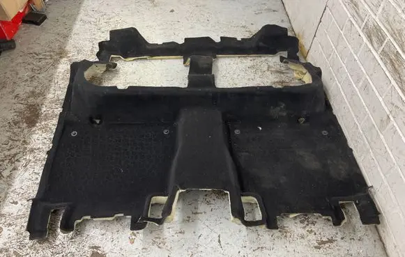 Mercedes-Benz GLE W167 Rear floor carpet liner A1676803203